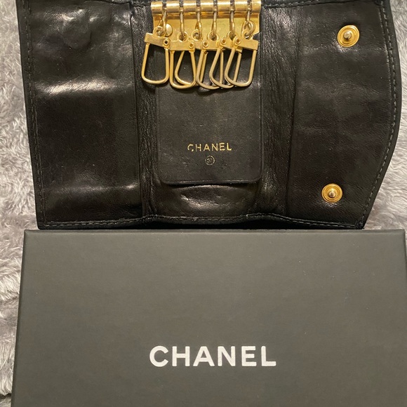 RARE CHANEL 6 key holder - Picture 13 of 15